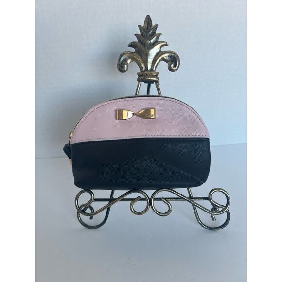 NEW Victoria’s Secret Pink Black and Gold Zippered Vegan Cosmetic Bag Puuch - Picture 1 of 8